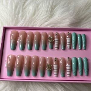 I’m selling princess C&C press on nails which comes with glue in the boxes